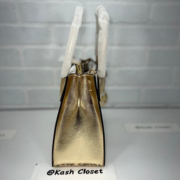 Michael Kors Mercer Medium Signature Logo Metallic Crossbody Bag  Pale Gold - Picture 2 of 11